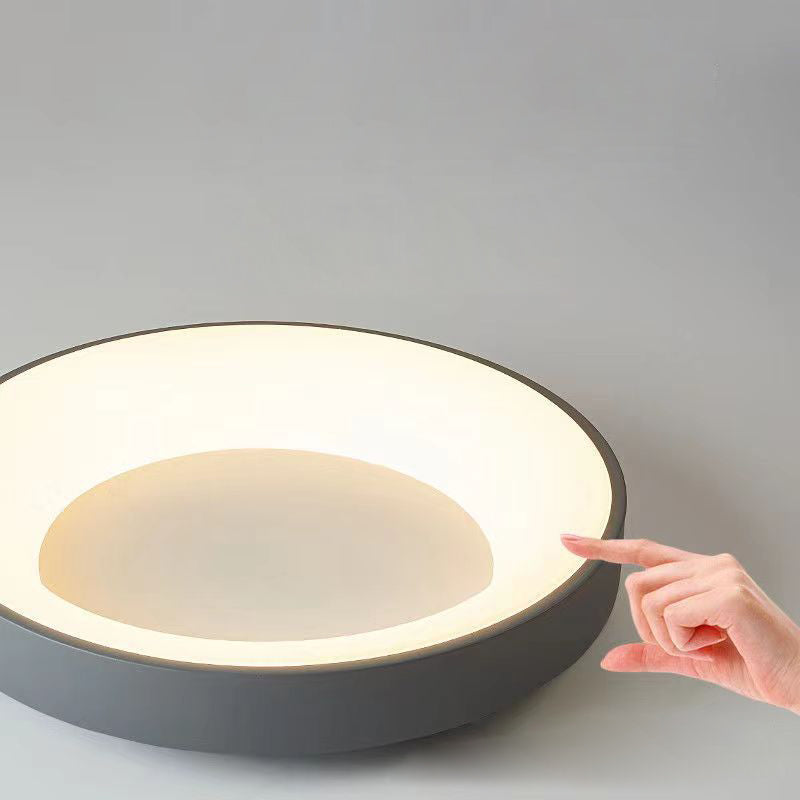 Plafonnier LED en acrylique et fer en forme de dôme rond nordique contemporain pour chambre 