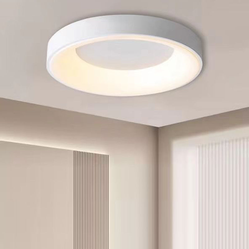 Plafonnier LED en acrylique et fer en forme de dôme rond nordique contemporain pour chambre 