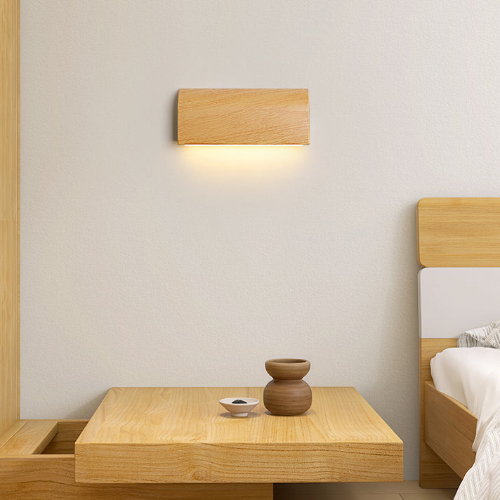 Moderne minimalistische rechteckige Trapez-Aluminium-LED-Wandleuchte für das Schlafzimmer 