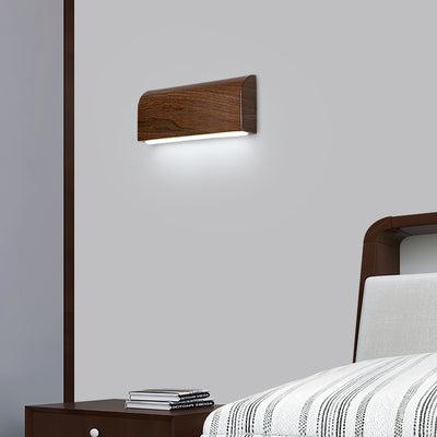 Moderne minimalistische rechteckige Trapez-Aluminium-LED-Wandleuchte für das Schlafzimmer 
