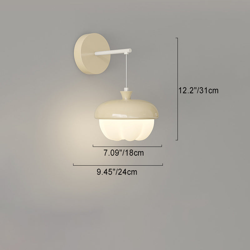 Zeitgenössische nordische Kiefernzapfenform Runde PE Eisen LED Wandleuchte für das Schlafzimmer 