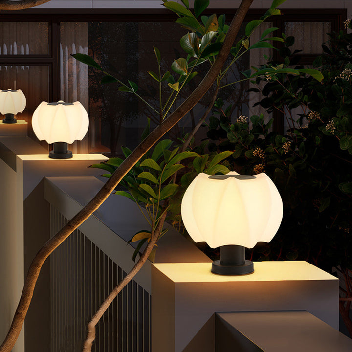 Moderne minimalistische wasserdichte Lotus runde Zylinder PE 1-Licht Außenleuchte für Terrasse 