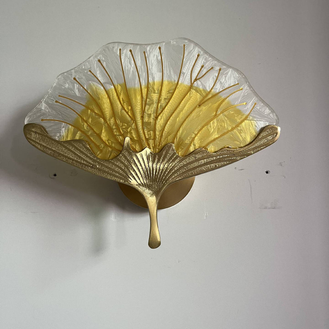 Zeitgenössische kreative Ginkgo-Blatt-Kupferglasur-Emaille-LED-Wandleuchte für das Schlafzimmer 