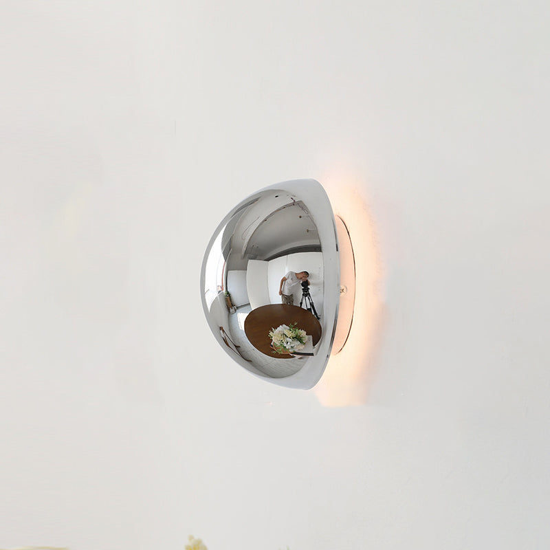 مصباح حائط LED من الفولاذ المقاوم للصدأ بتصميم حديث وبسيط على شكل نيزك دائري شبه دائري لغرفة النوم 