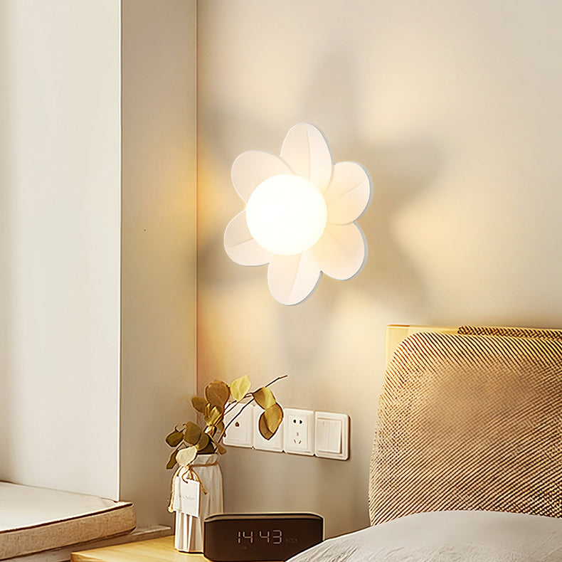 Contemporary Scandinavian Floral Orb Resin 1-Light Wall Sconce Lamp For Bedroom