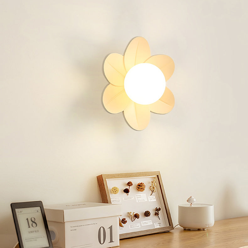 Contemporary Scandinavian Floral Orb Resin 1-Light Wall Sconce Lamp For Bedroom