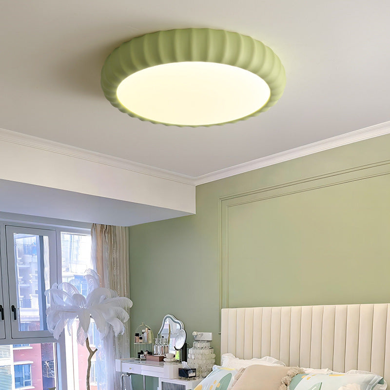 Zeitgenössische skandinavische runde Creme Hardware Harz LED Deckenleuchte für das Schlafzimmer 