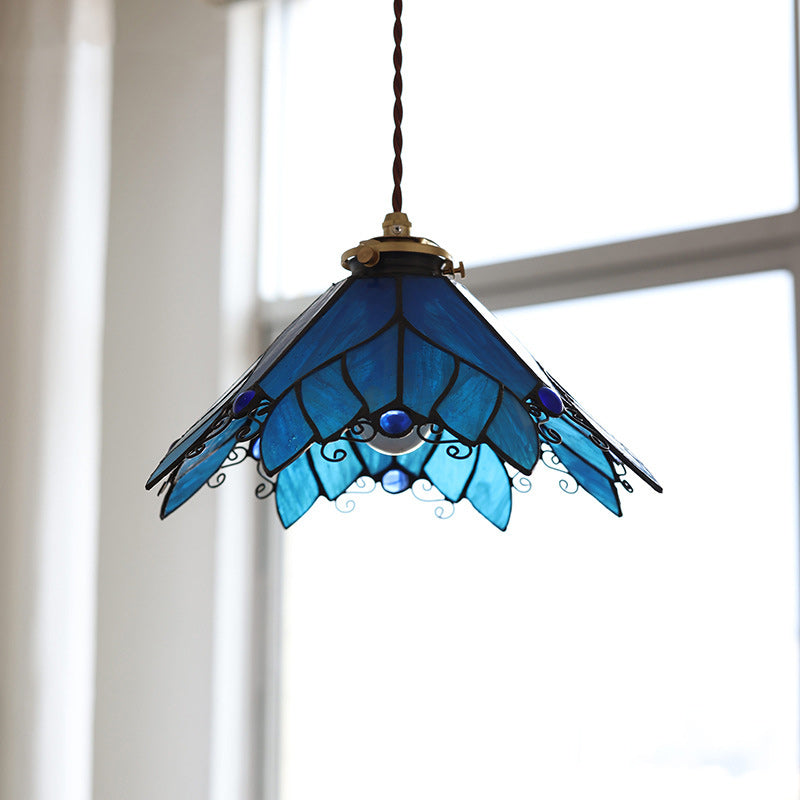 Zeitgenössische kreative Engelsflügel Kegelglas Kupfer 1-Licht Pendelleuchte für das Wohnzimmer 