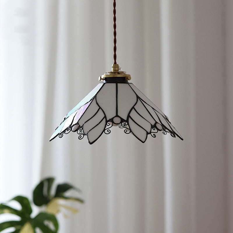 Zeitgenössische kreative Engelsflügel Kegelglas Kupfer 1-Licht Pendelleuchte für das Wohnzimmer 