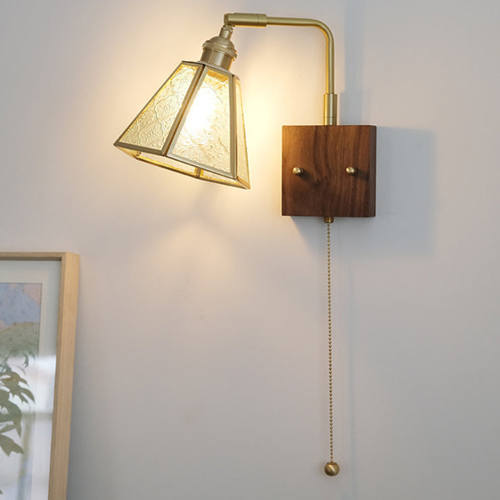 Traditional Japanese Horn Trapezoidal Prism Copper Glass 1-Light Wall Sconce Lamp For Bedroom