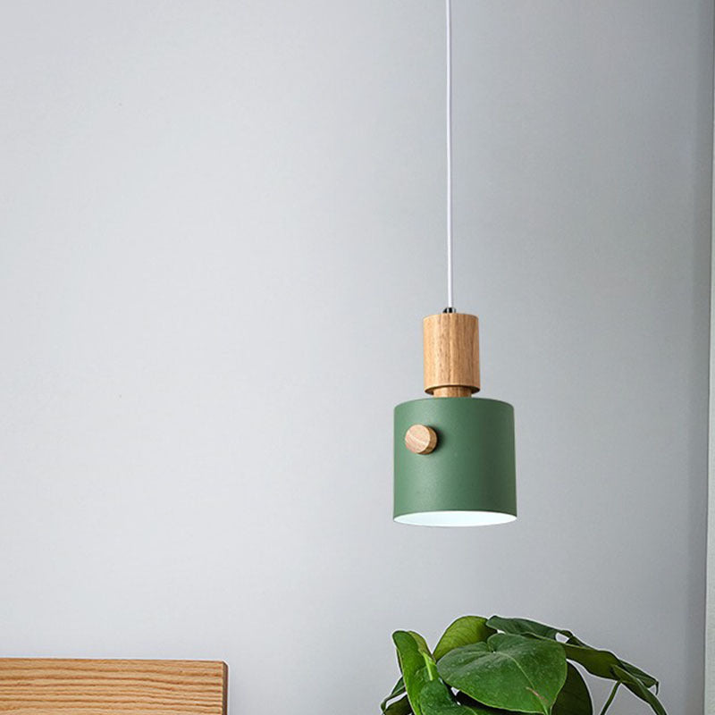 Moderne skandinavische Macaron-Pendelleuchte aus Eisen und Massivholz in runder Zylinderform, 1-flammig, für das Schlafzimmer 