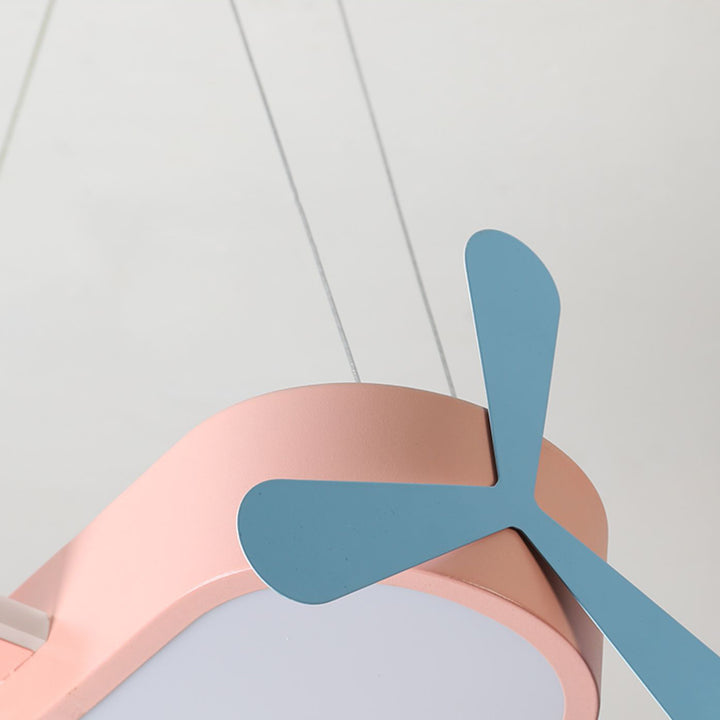 Lustre LED en fer et acrylique en forme d'avion pour enfants créatif contemporain pour chambre 