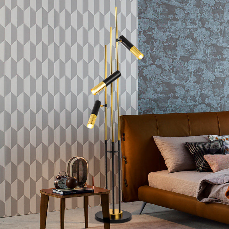 Moderne minimalistische lineare Zylinder-Hardware Aluminium 3-Licht-Spotlight Stehlampe für das Wohnzimmer 