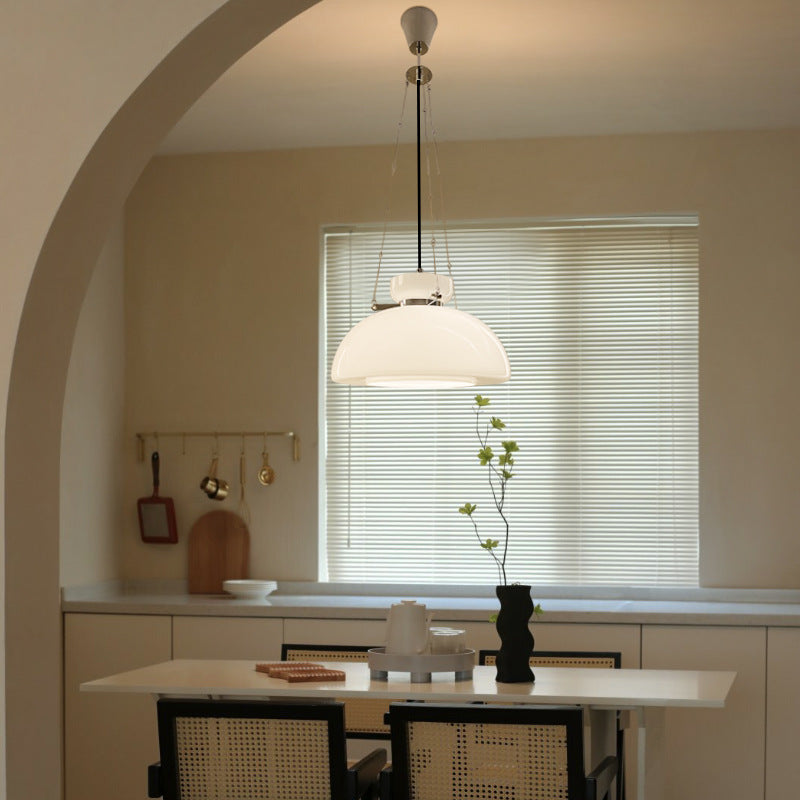Lustre à suspension moderne minimaliste en verre et fer conique rond à 1 lumière pour salle à manger 