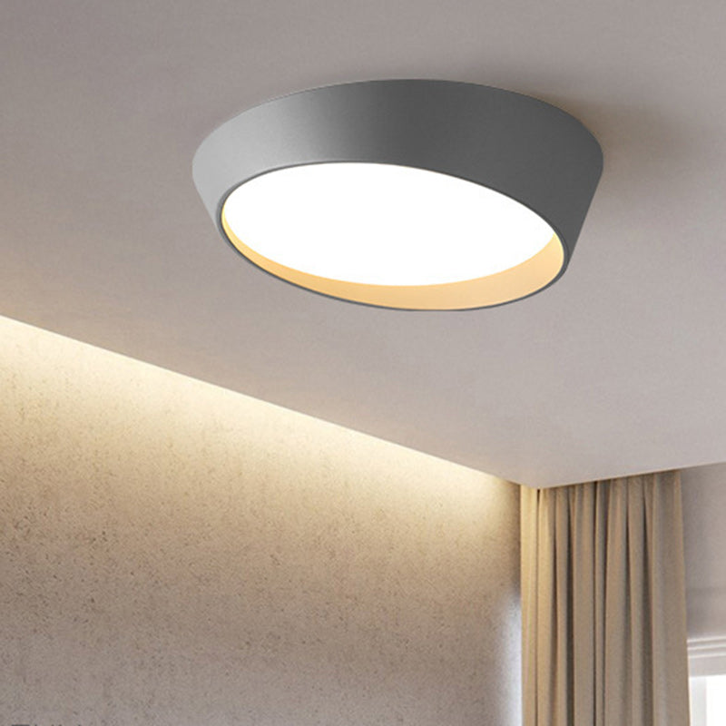 Plafonnier LED en acrylique et fer rond minimaliste moderne pour chambre 