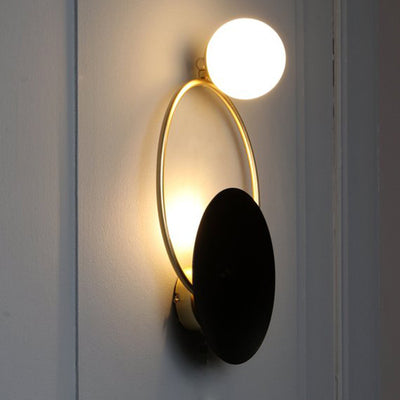 Moderne Mid-Century Runde Kreisring-Hardware-Glas 2-Licht-Wandleuchte für das Schlafzimmer 
