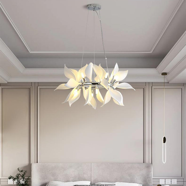 Zeitgenössischer skandinavischer Petal Round Iron Keramik 9/12/16/20 Licht Kronleuchter für Wohnzimmer 