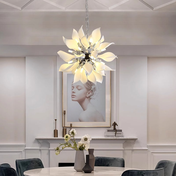 Zeitgenössischer skandinavischer Petal Round Iron Keramik 9/12/16/20 Licht Kronleuchter für Wohnzimmer 