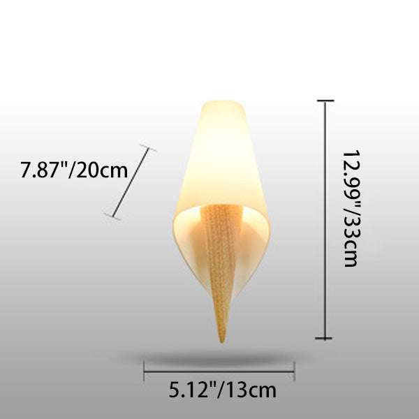 Zeitgenössische kreative Eistütenform Runde Kegel Holz Glas 1-Licht Wandleuchte für das Schlafzimmer 