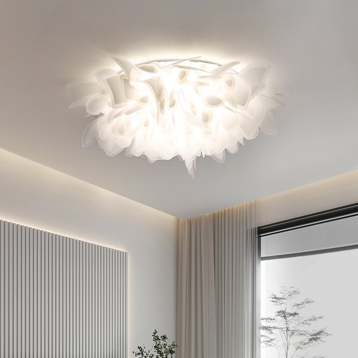 Plafonnier LED en fer acrylique en forme de dôme rond avec plumes de fleurs scandinaves contemporaines pour chambre 