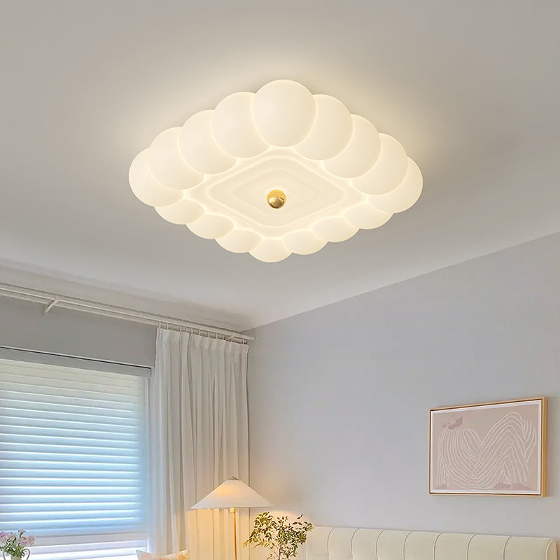 Plafonnier contemporain créatif rond en fer et plastique PE avec LED pour chambre à coucher 