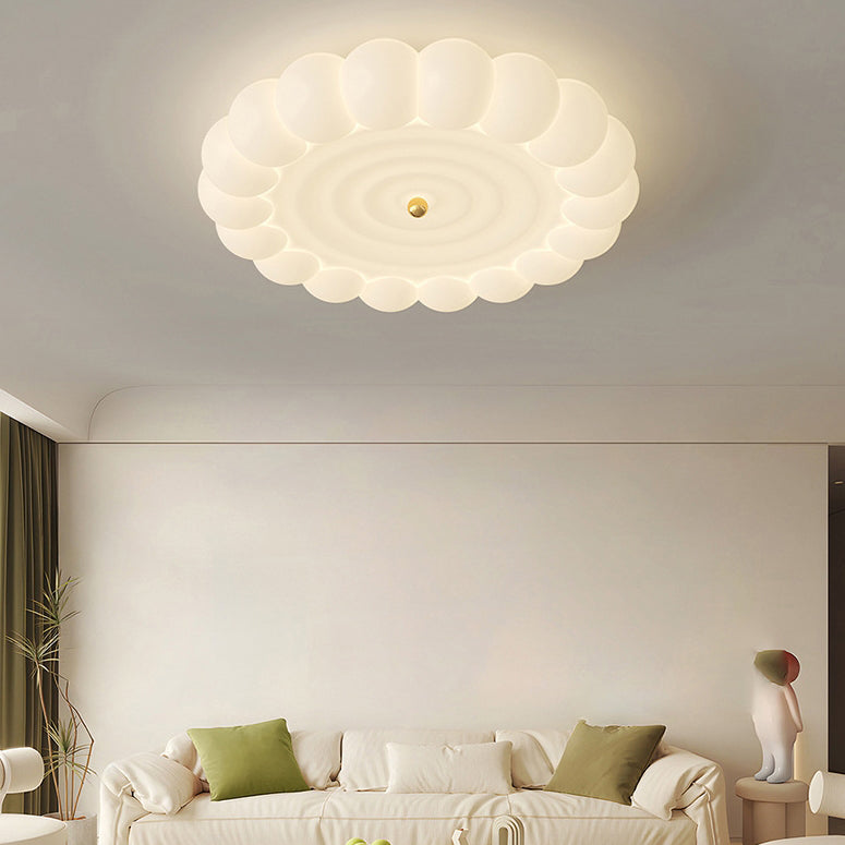 Plafonnier contemporain créatif rond en fer et plastique PE avec LED pour chambre à coucher 