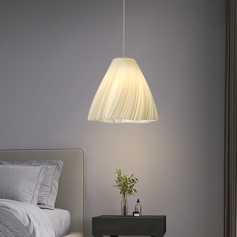 Lámpara colgante contemporánea creativa de cúpula de acrílico y hierro con 1 luz para sala de estar 