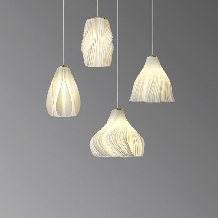 Lámpara colgante contemporánea creativa de cúpula de acrílico y hierro con 1 luz para sala de estar 