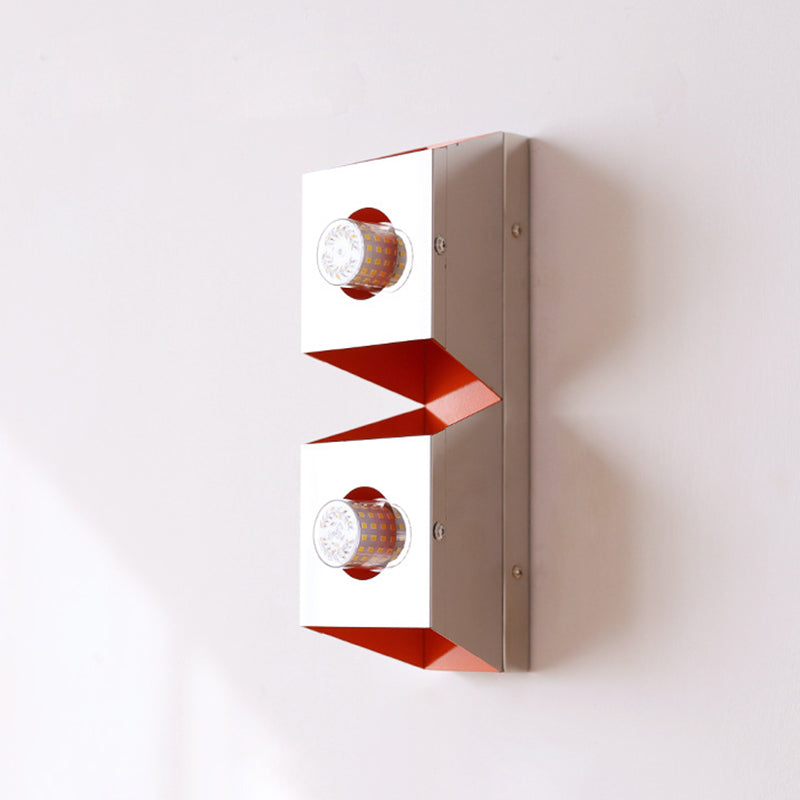 Moderne minimalistische rechteckige 2-flammige Wandleuchte aus Eisen für Schlafzimmer 