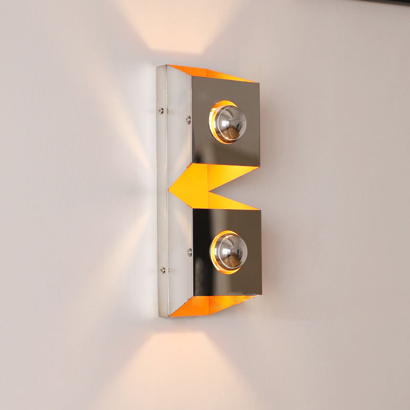 Moderne minimalistische rechteckige 2-flammige Wandleuchte aus Eisen für Schlafzimmer 