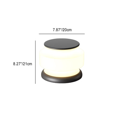 ضوء خارجي LED بلاستيكي من الفولاذ المقاوم للصدأ مقاوم للماء بأسطوانة شمسية بتصميم حديث وبسيط للفناء 