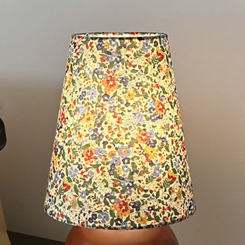 Lampe de table 1 lumière en bois de caoutchouc avec abat-jour en tissu rond vintage traditionnel pour chambre à coucher 
