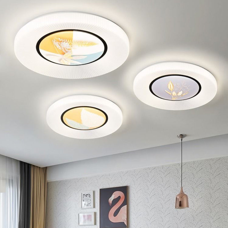 Plafonnier LED en fer acrylique rond minimaliste moderne pour chambre 
