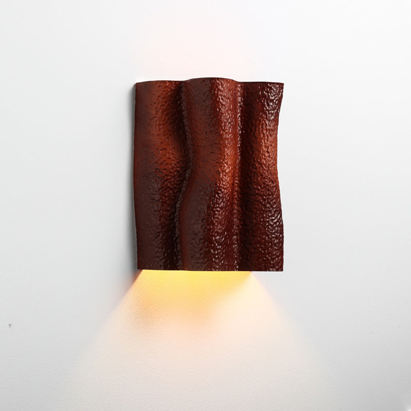 Aplique de pared contemporáneo y creativo de resina prismática plisada con herrajes, 2 luces, para pasillo 