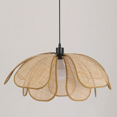Suspension 1 lumière en métal, rotin et fer avec pétales de fleurs japonaises traditionnelles pour salon 