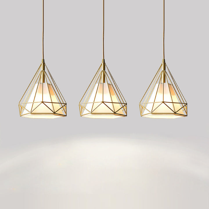 Lustre contemporain en forme de pyramide cône en fer et tissu à 3 lumières pour salle à manger 