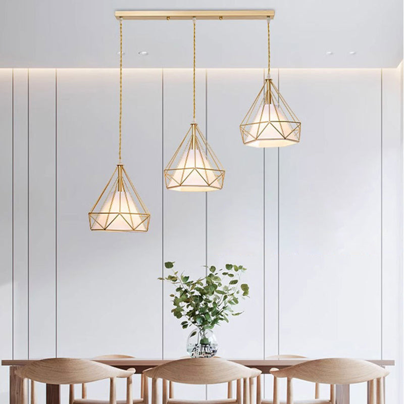 Lustre contemporain en forme de pyramide cône en fer et tissu à 3 lumières pour salle à manger 