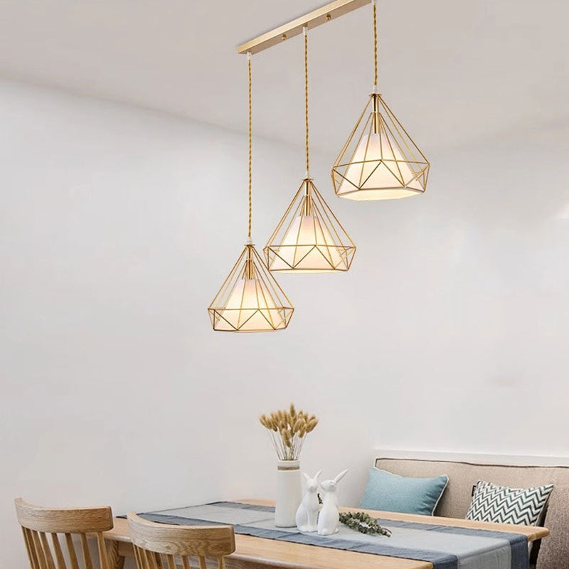 Lustre contemporain en forme de pyramide cône en fer et tissu à 3 lumières pour salle à manger 
