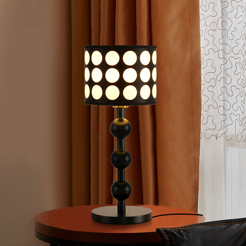 Lámpara de Mesa de Tela de Roble Cilíndrico Francés Tradicional de 1 Luz para Dormitorio 