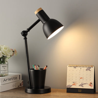 Lampe de table contemporaine en bois massif avec dôme nordique en fer à 1 lumière pour chambre 