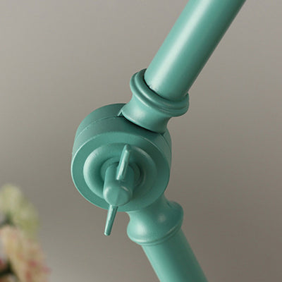 Lampe de table contemporaine en bois massif avec dôme nordique en fer à 1 lumière pour chambre 