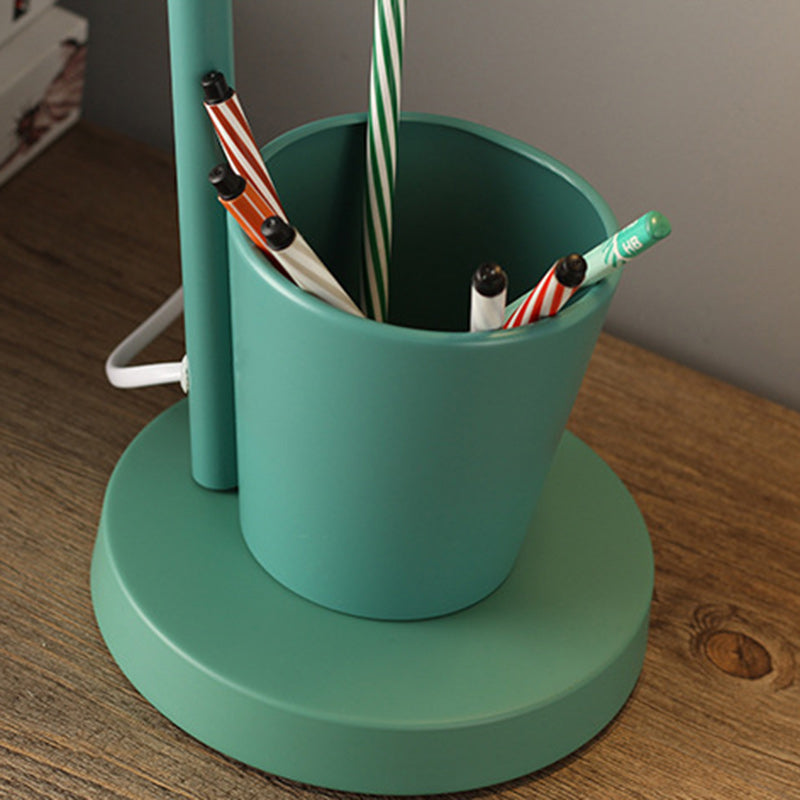 Lampe de table contemporaine en bois massif avec dôme nordique en fer à 1 lumière pour chambre 