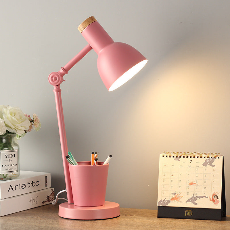 Lampe de table contemporaine en bois massif avec dôme nordique en fer à 1 lumière pour chambre 
