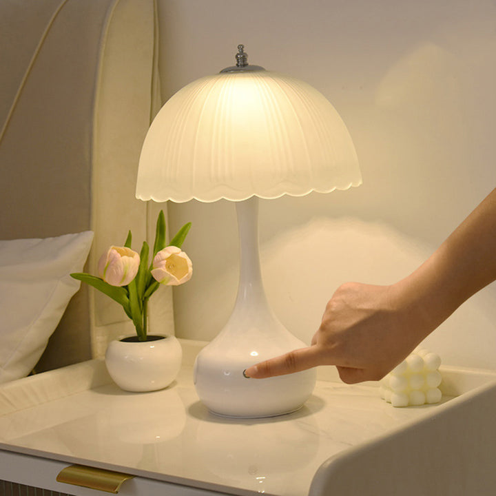 Lampe de Table à Dôme en Verre et Fer LED Traditionnelle pour Chambre 