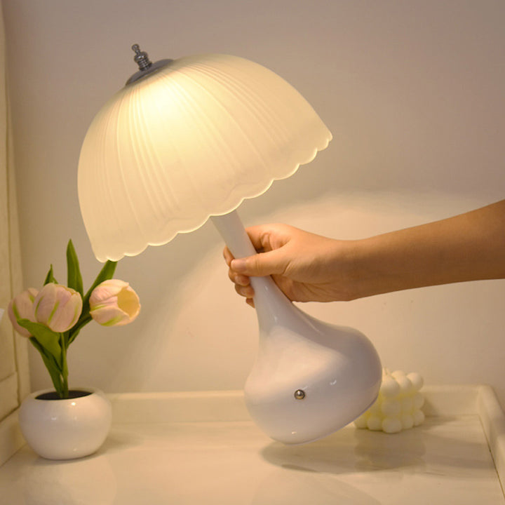 Lampe de Table à Dôme en Verre et Fer LED Traditionnelle pour Chambre 