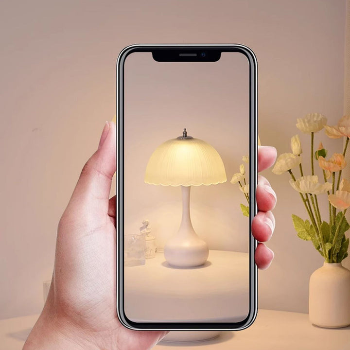 Lampe de Table à Dôme en Verre et Fer LED Traditionnelle pour Chambre 