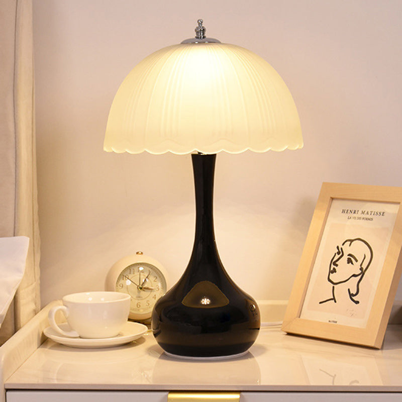 Lampe de Table à Dôme en Verre et Fer LED Traditionnelle pour Chambre 