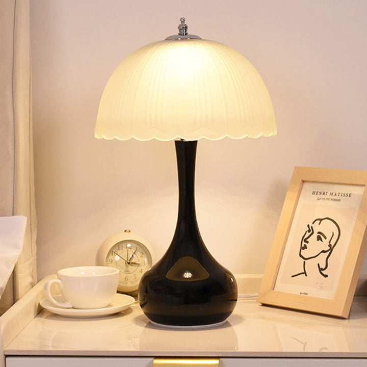 Lampe de Table à Dôme en Verre et Fer LED Traditionnelle pour Chambre 