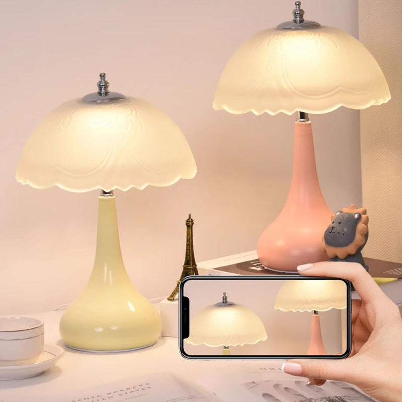 Lampe de Table à Dôme en Verre et Fer LED Traditionnelle pour Chambre 