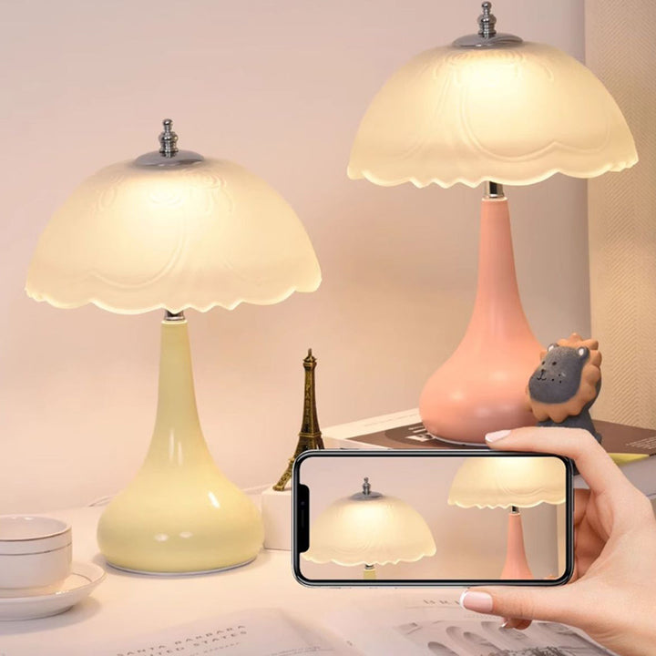 Lampe de Table à Dôme en Verre et Fer LED Traditionnelle pour Chambre 